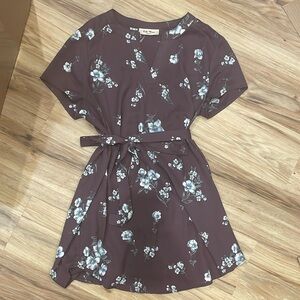 Full moon, maternity shirt size extra small